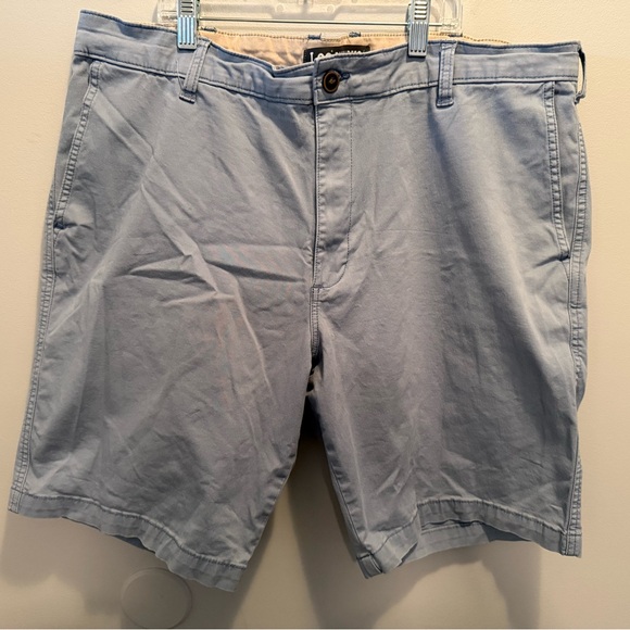 Lee Other - Lee Men's Light Blue Flat Front Shorts Size 38